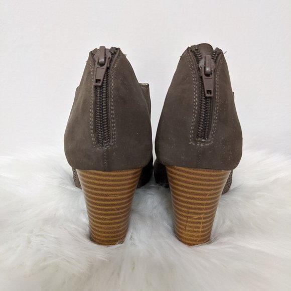BOGO 1/2 Off Gianni Bernini Taupe Mules - Picture 4 of 6
